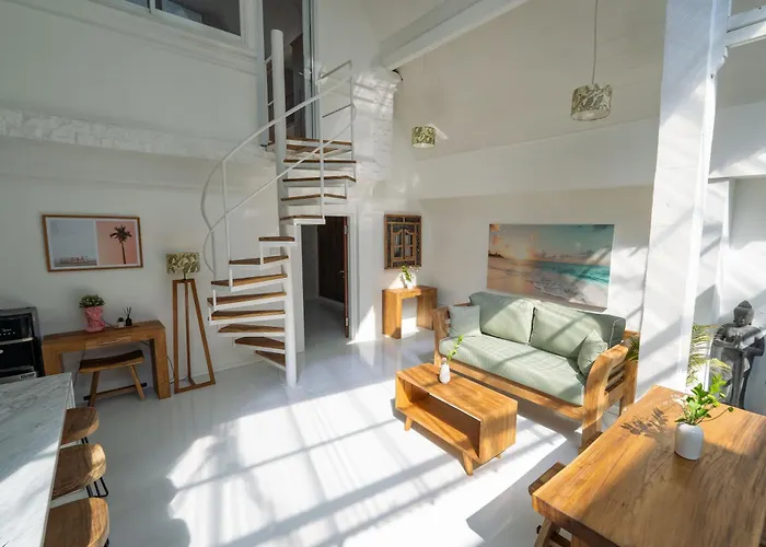 Spacious 3 Bedroom With Private Pool And Billiards *