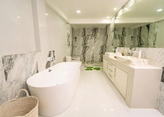 Spacious 3 Bedroom With Private Pool And Billiards ヴィラ スミニャック