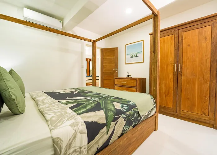 Spacious 3 Bedroom With Private Pool And Billiards
