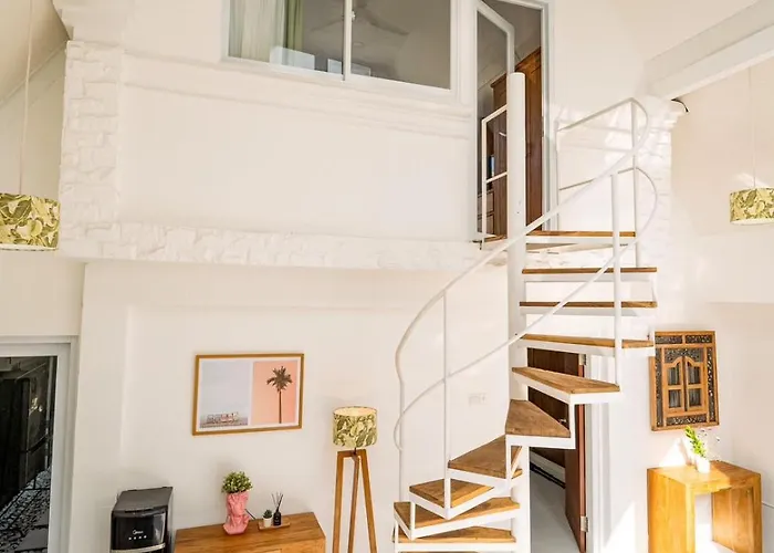 Spacious 3 Bedroom With Private Pool And Billiards * スミニャック