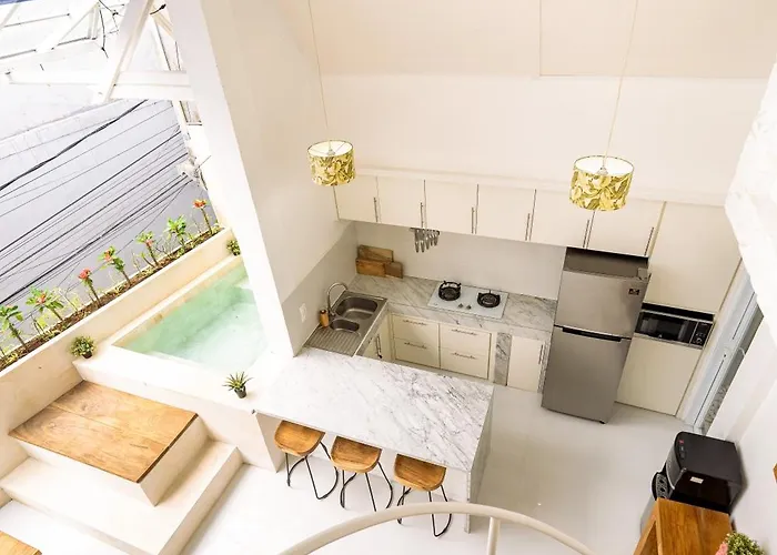 Spacious 3 Bedroom With Private Pool And Billiards
