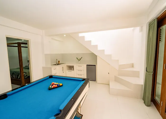 Spacious 3 Bedroom With Private Pool And Billiards スミニャック